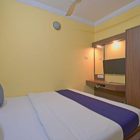 Hotel Jingle Inn 加尔各答 外观 照片