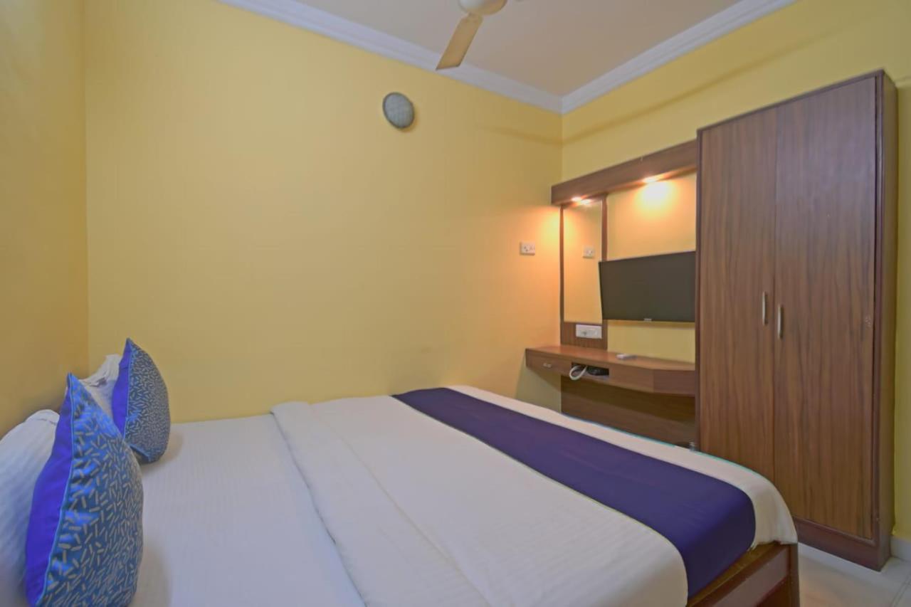 Hotel Jingle Inn 加尔各答 外观 照片